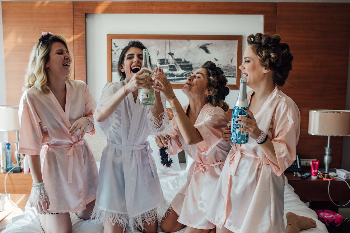 You are currently viewing How to Plan A Bridal Shower That Will Be Memorable and Fun