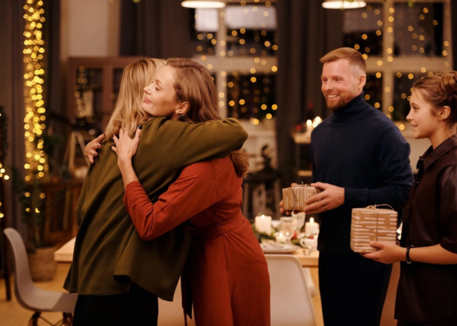 Christmas Gifts for Workmates: Thoughtful Ideas for Every Office Relationship